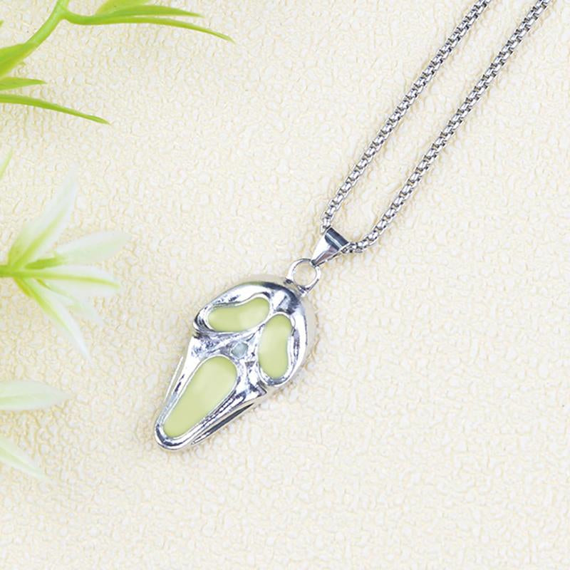 Gothic Halloween Ghost Necklace, Glow-In-The-Dark Skull Pendant Horror Jewelry Gift for Men & Women